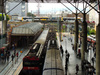 14 - Transporte integrado. Metrô, trem metropolitano, linhas de ônibus e monotrilho. E milhões de passageiros todos os dias.